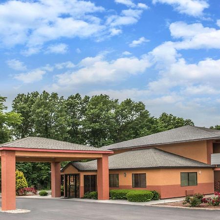 Days Inn By Wyndham Kingdom City Extérieur photo