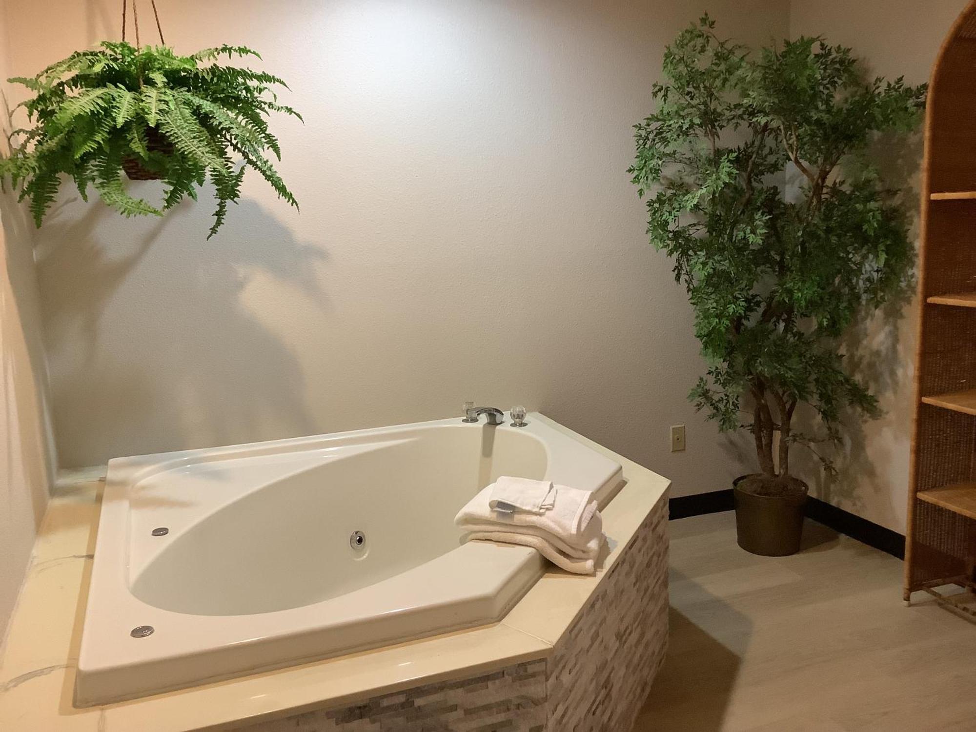 Days Inn By Wyndham Kingdom City Extérieur photo