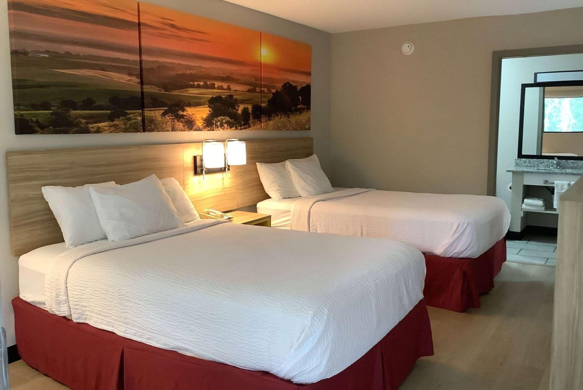 Days Inn By Wyndham Kingdom City Extérieur photo