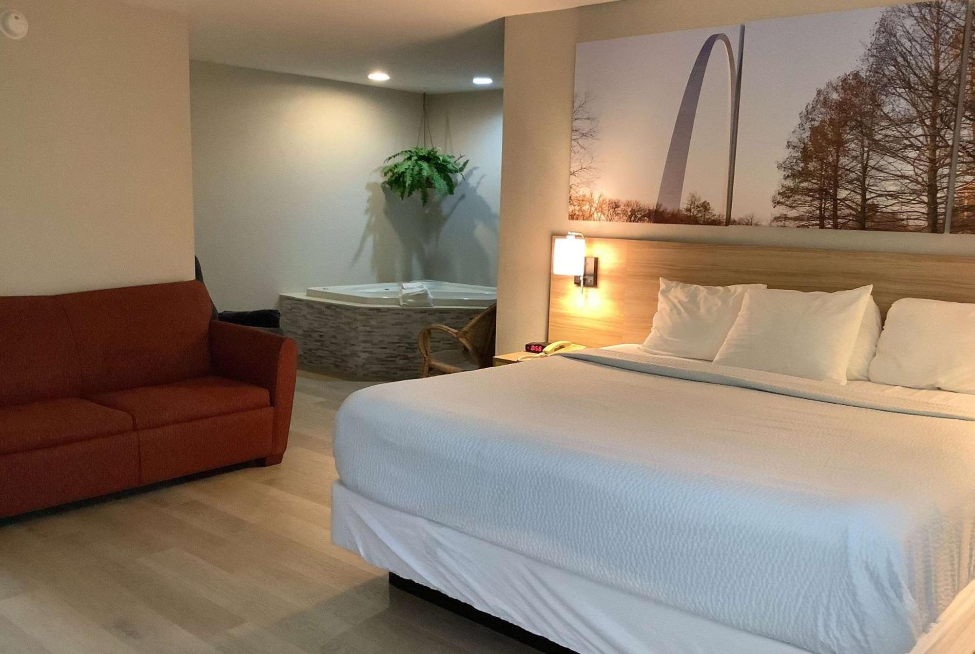 Days Inn By Wyndham Kingdom City Extérieur photo